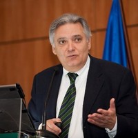  Dr. Luís Telo