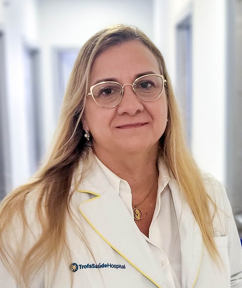 Andrea Medeiros, Dra.