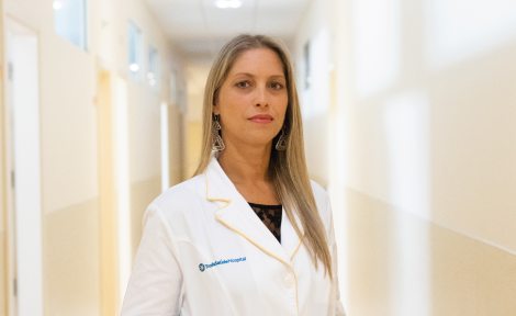 Daniela Carvalho Alves, Prof.ª Dra.