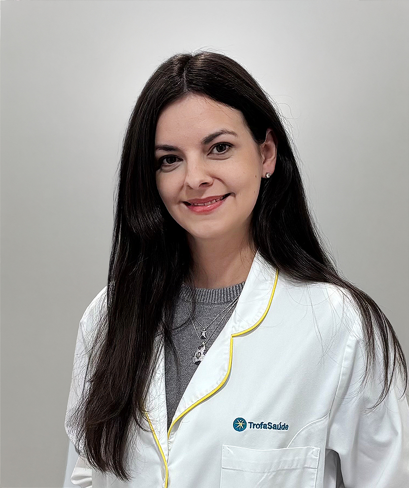 Ariana Maia, Dra.