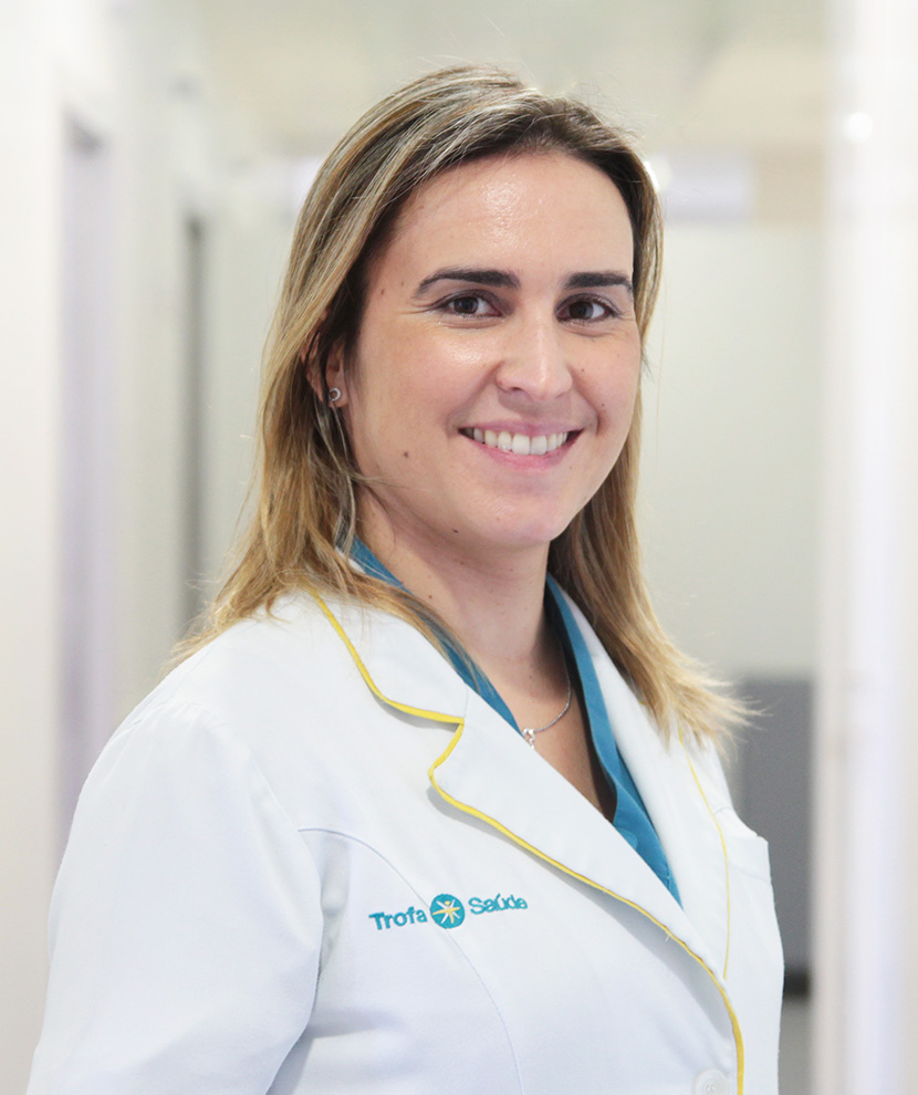 Alexandra Meneses, Dra.